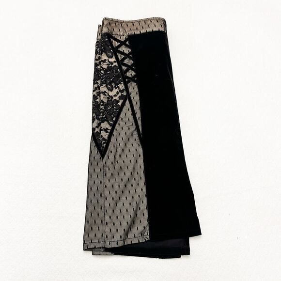 Tripps NYC Black Lace Vampire Goth Pencil Skirt Size M EUC - Picture 6 of 6